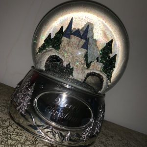 Winter Wonderland Express Snow Globe